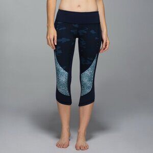 Lululemon Athletica Dark Blue and Teal Patterned Leggings